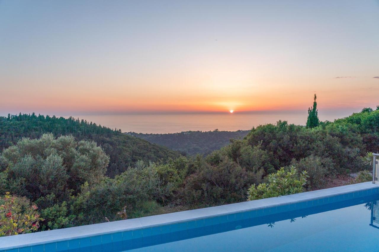 Stone Villa Eriphyle ,Private Witn Sunset View フィスカルドン エクステリア 写真